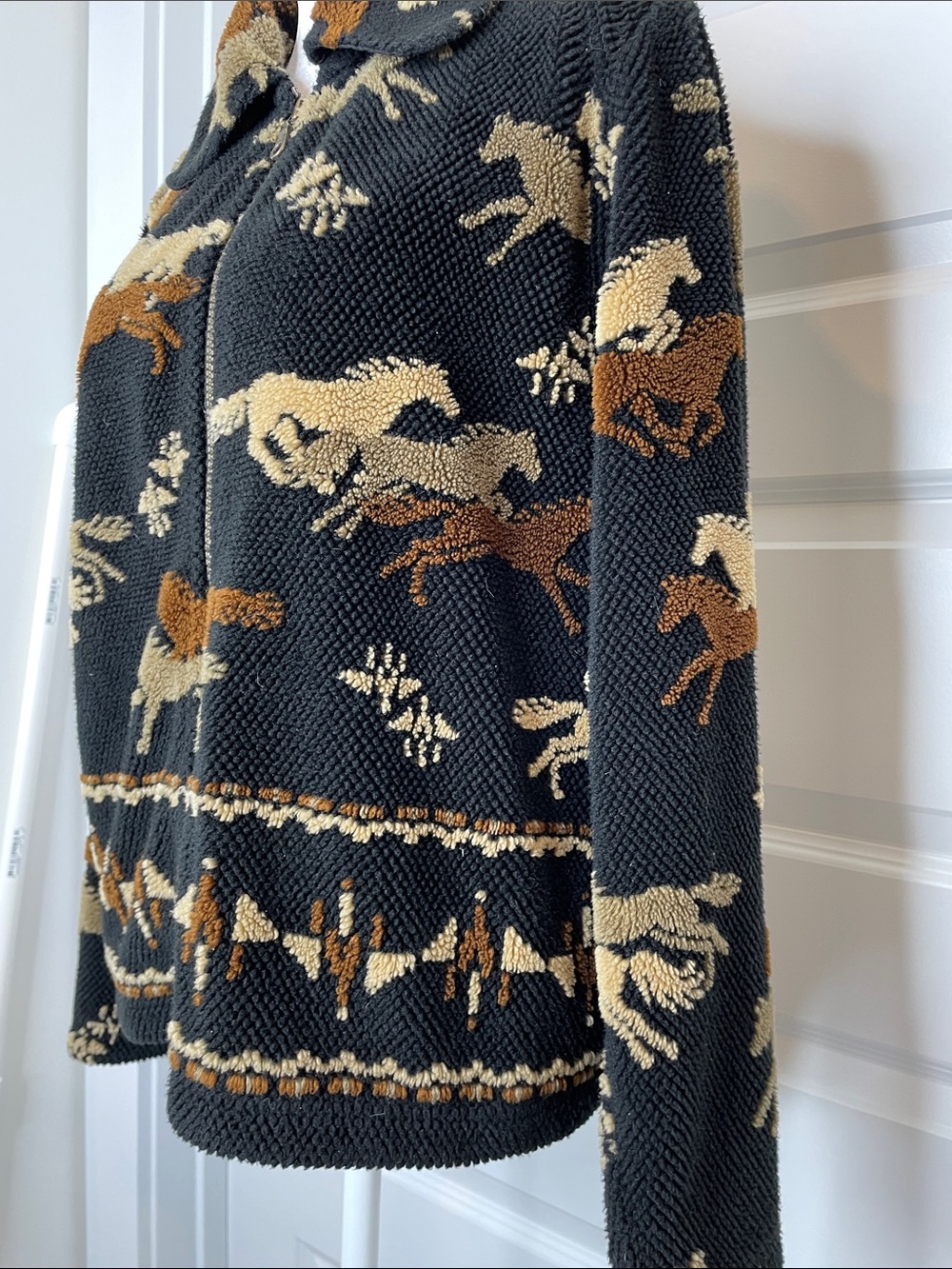 Tsunami Vintage Women’s Black & Brown Horse-Print Zip Front Jacket Size M - Picture 4 of 6